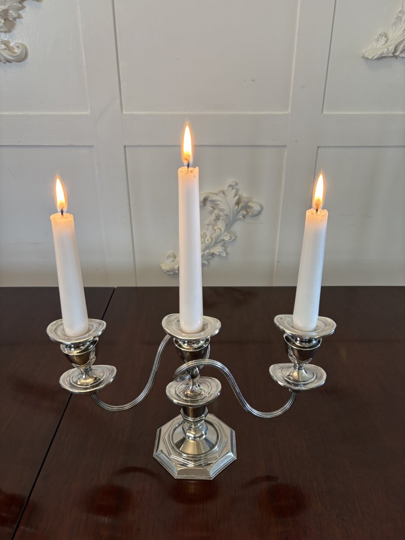 Pair of Antique Edwardian Quality Silver Plated Candelabras - Image 7